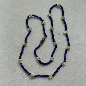 Handmade blue daisy boho seed bead necklace